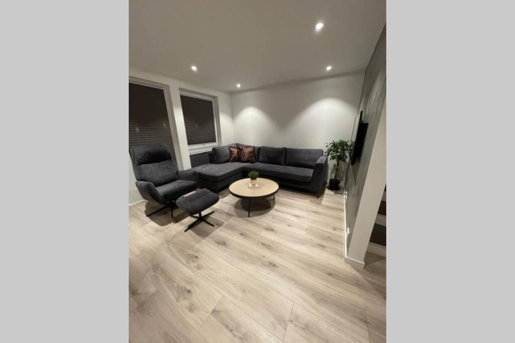 Nybygd Feriebolig Rett Ved Til Leie! Holiday home *